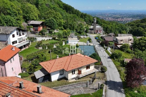 Casa indipendente a Cuorgnè