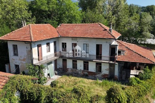 Casa independente em Cuorgnè