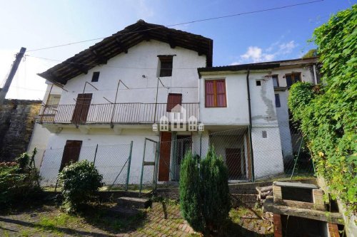 Casa independiente en Pont Canavese