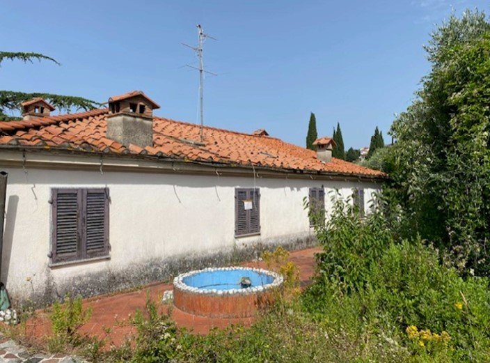 Villa i Massarosa