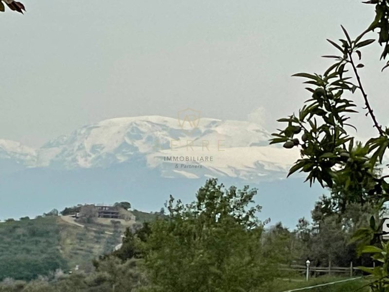 Terreno edificable en Montesilvano