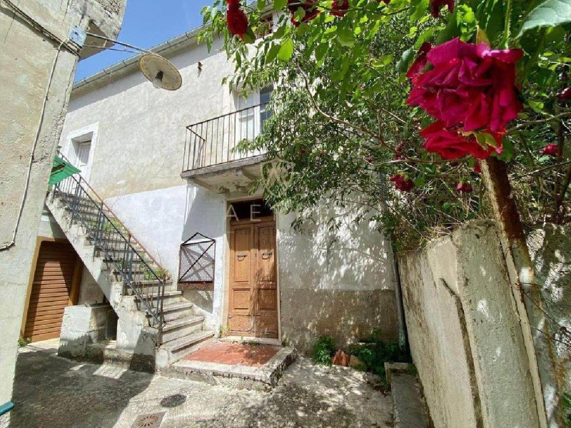 Detached house in San Benedetto in Perillis