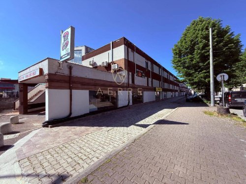 Local commercial à Chieti