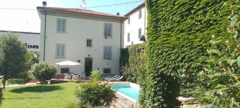 Villa in Borgo a Mozzano