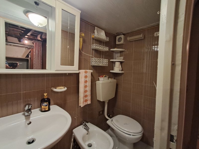 巴尼-迪卢卡房屋