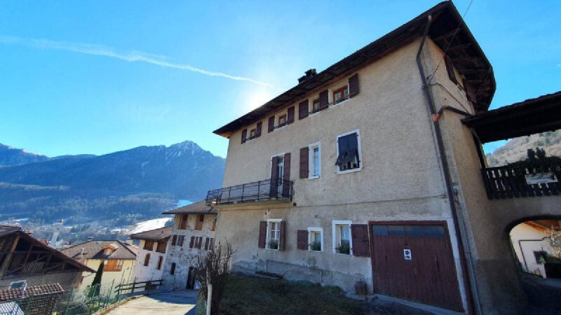 Casa en Tione di Trento