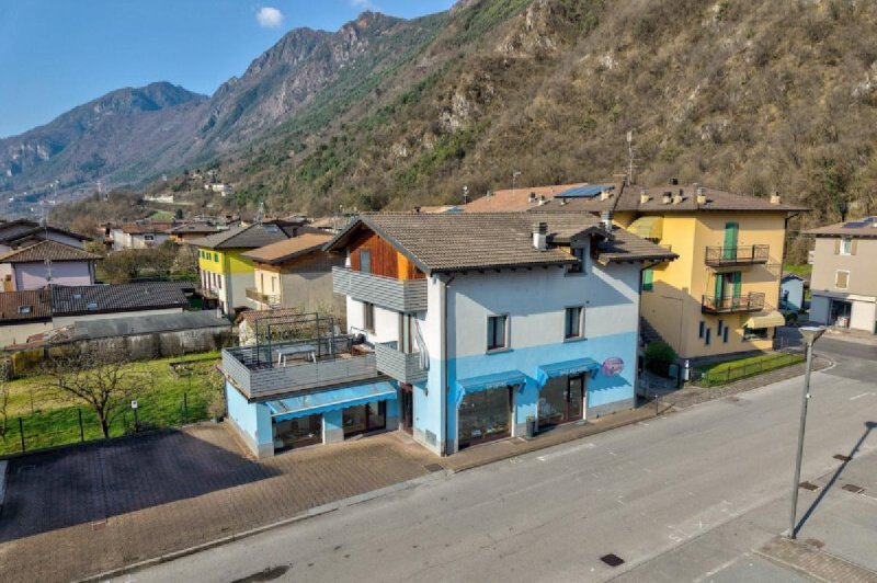 Casa en Bagolino