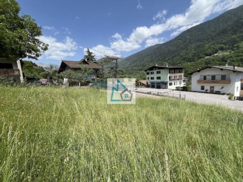 Land in Strembo