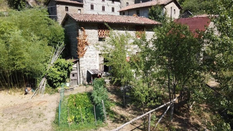 Detached house in Castiglione di Garfagnana
