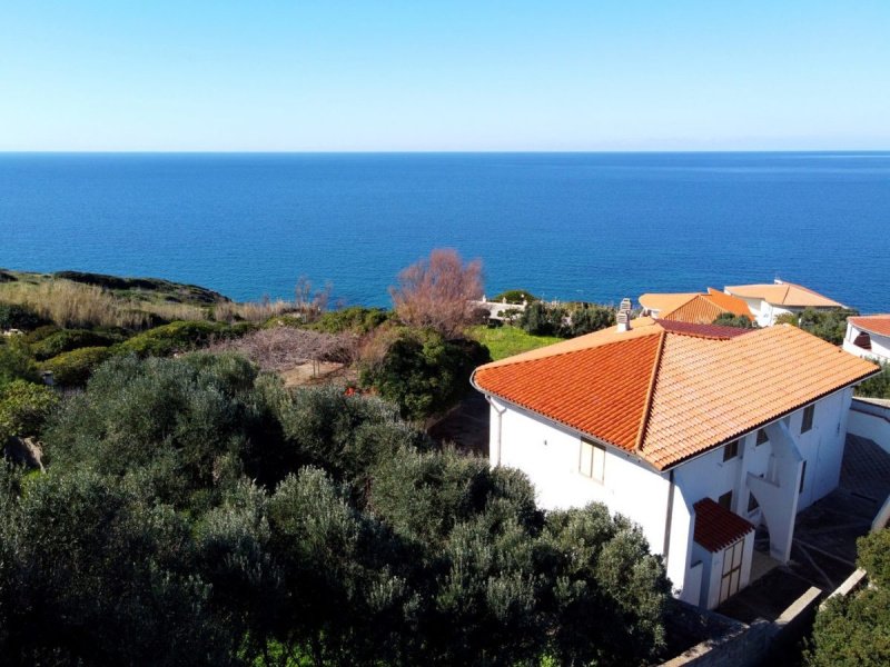 Casa indipendente a Magomadas