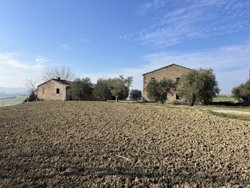 Villa i San Costanzo
