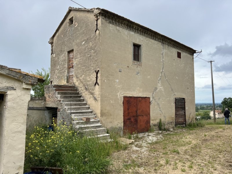 Detached house in Corinaldo