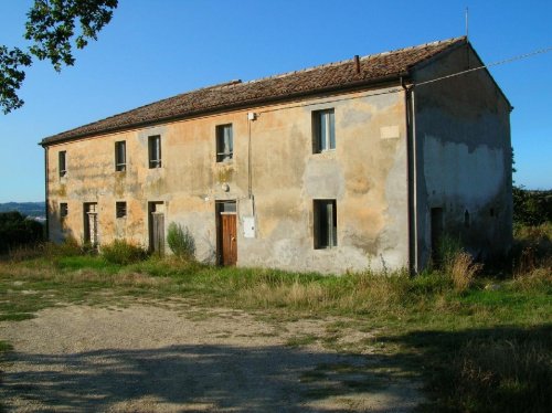 Casa indipendente a San Costanzo