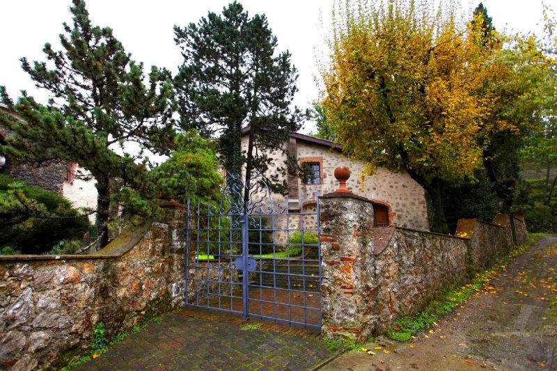 Casa semi indipendente a Camaiore