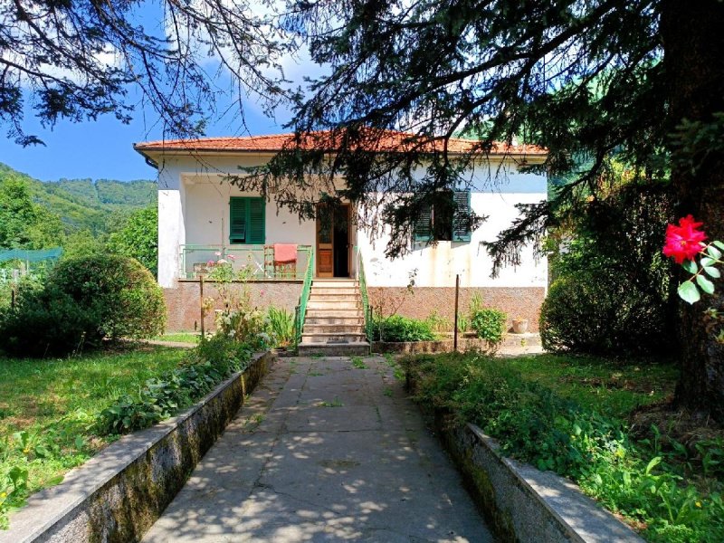 Detached house in Vagli Sotto