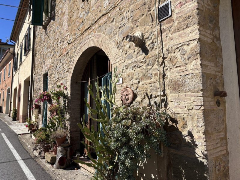 基安尼半独立房屋