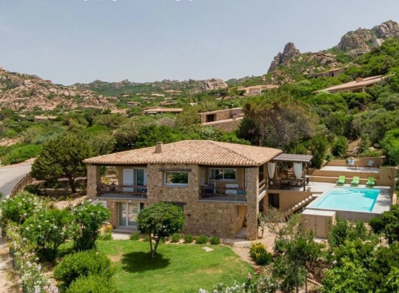 Casa indipendente a Trinità d'Agultu e Vignola