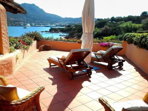 Half-vrijstaande woning in Arzachena