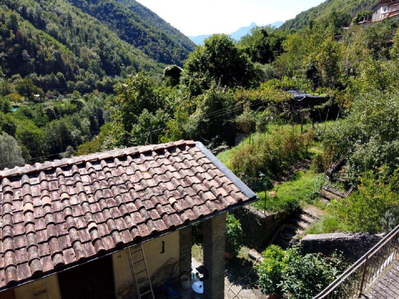 Casa indipendente a Castiglione di Garfagnana