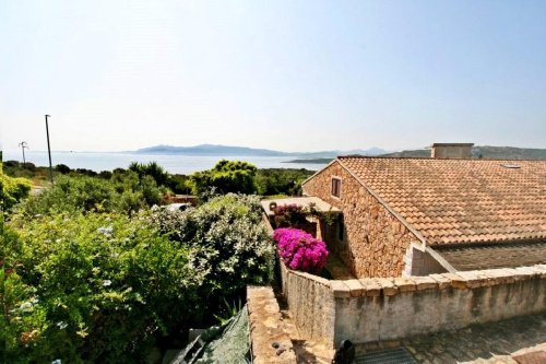 Особняк из двух квартир в Palau