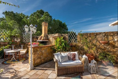 Особняк в Narcao