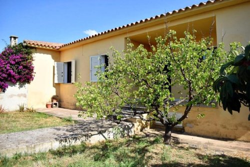 Особняк из двух квартир в Сан-Теодоро