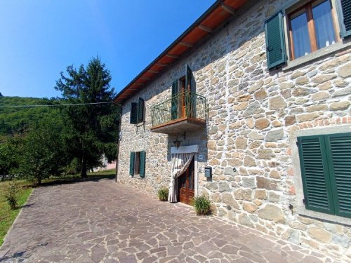 Casa semi-independiente en Piazza al Serchio