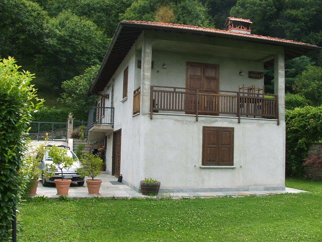 Villa en Pianello del Lario