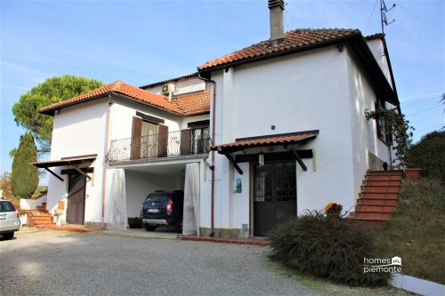 Villa a Cortiglione