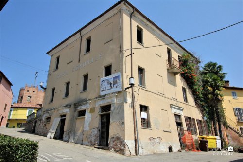 Historisches Haus in Agliano Terme