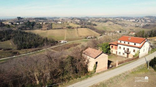 Farmhouse in Castelnuovo Calcea