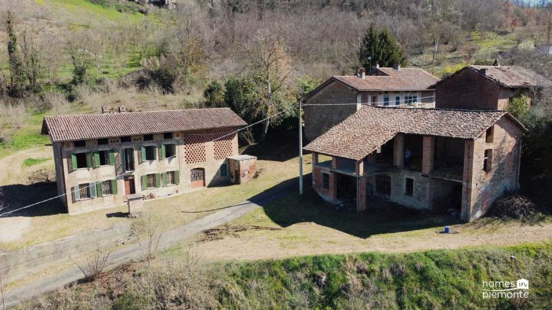 Klein huisje op het platteland in Rocchetta Palafea