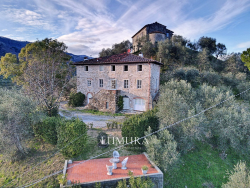 Casa di campagna a Lucca
