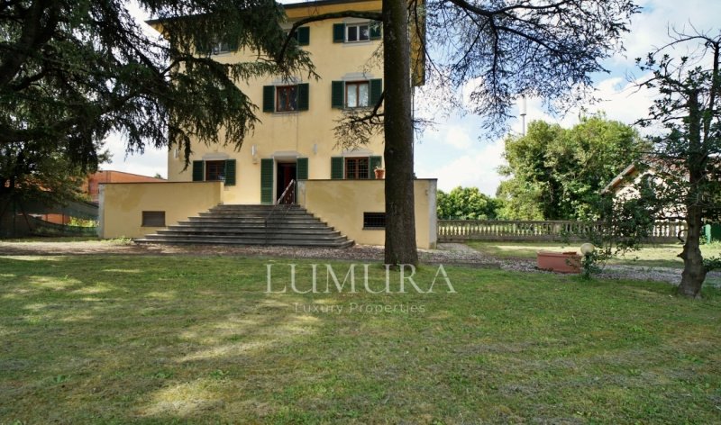 Villa in Lucca