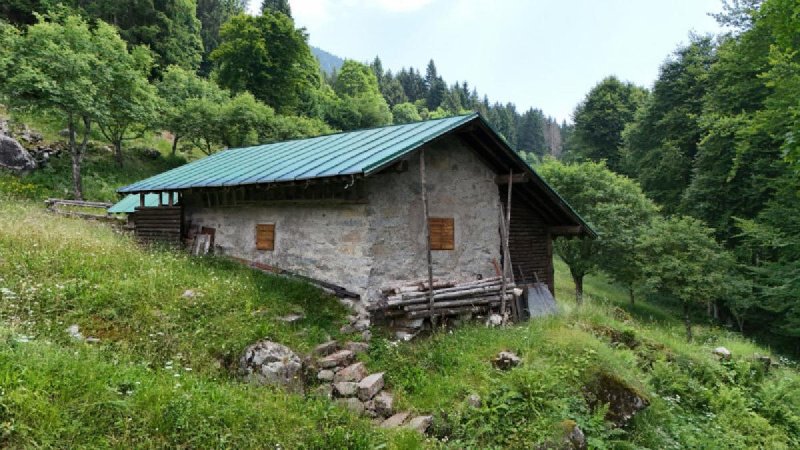 Huis op het platteland in Porte di Rendena