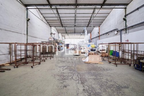 Commercial property in Marcon