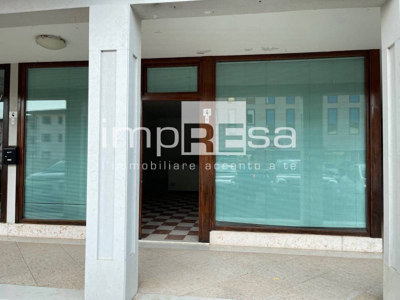 Inmueble comercial en Villorba