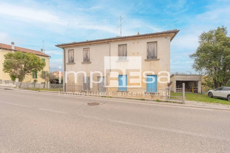 Casa indipendente a San Pietro di Feletto