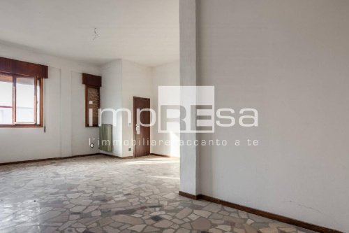 Inmueble comercial en Silea