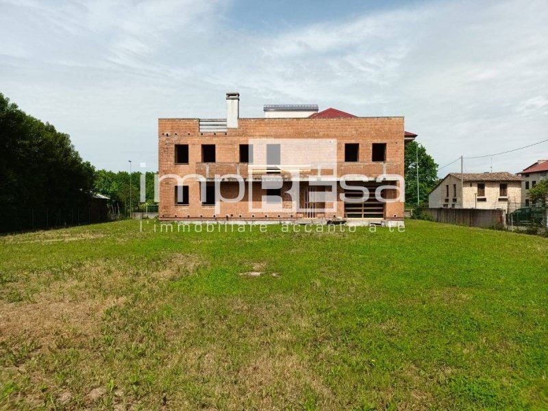 Casa independiente en Pravisdomini