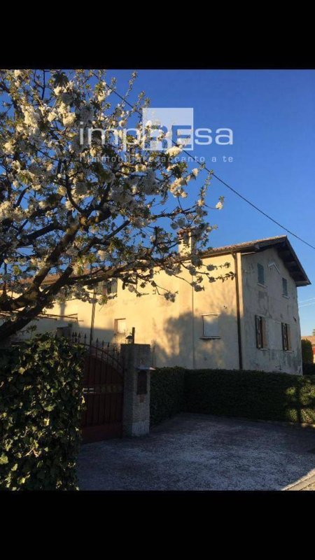 Hus på landet i Castelcucco