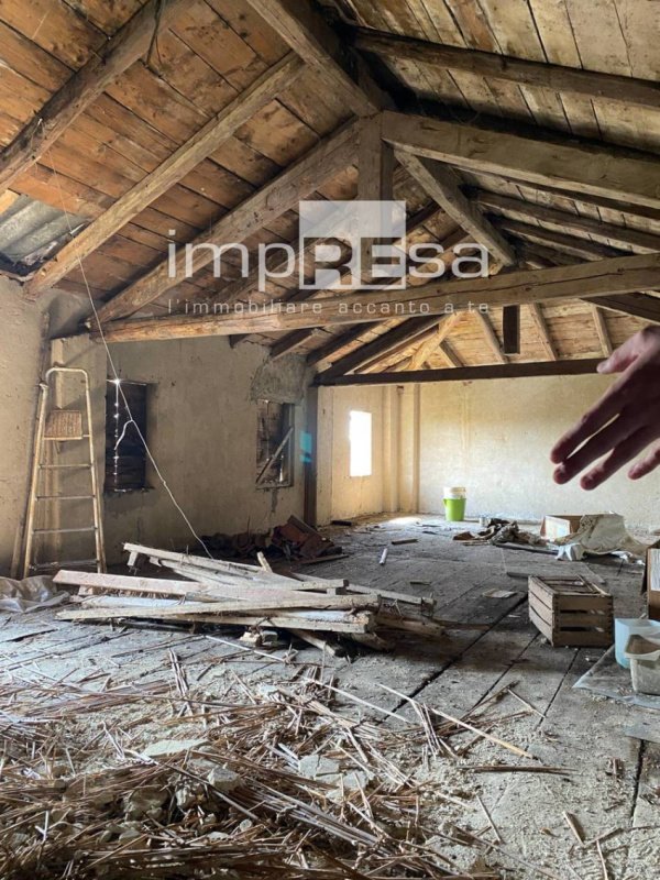 Hus på landet i Gruaro