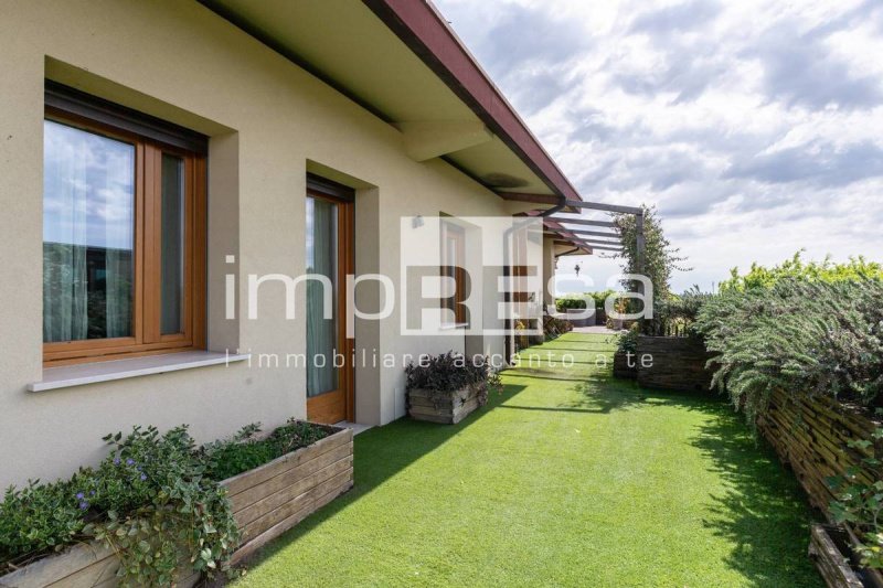 Чердак в Одерцо