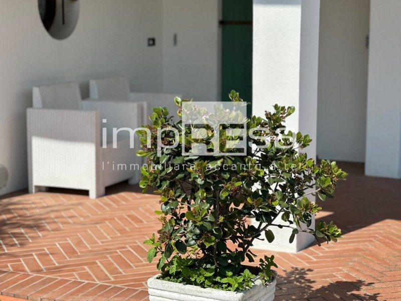 维洛尔巴半独立房屋