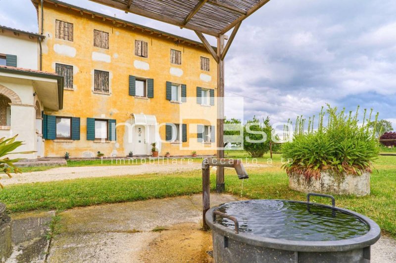 Hus på landet i Roncade