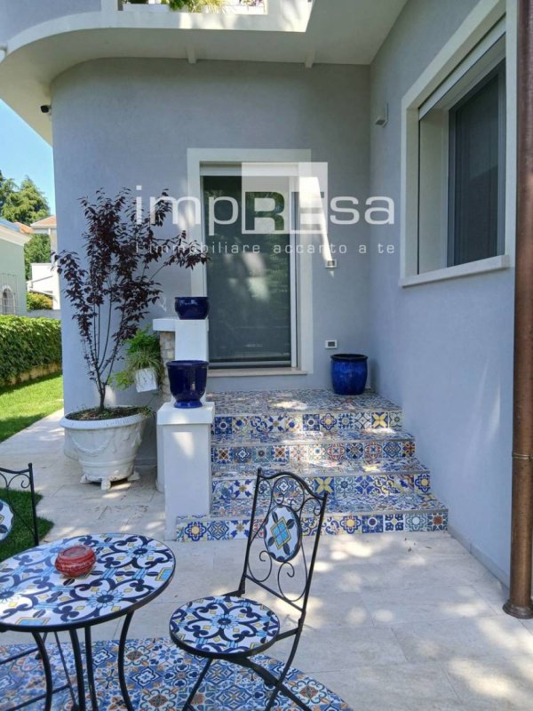 Moradia em Mogliano Veneto