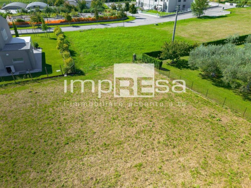 圣彼得罗-迪费莱托建筑用地