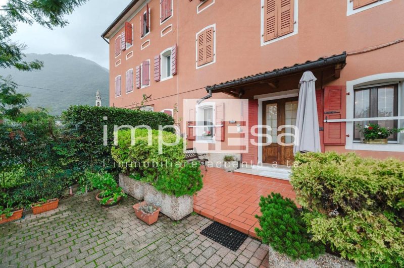 Hus på landet i Follina