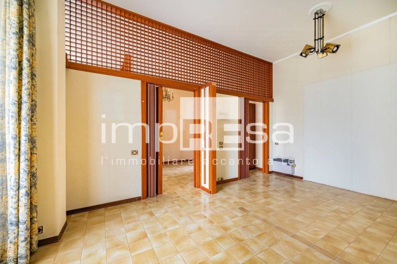 Kommersiell byggnad i Conegliano