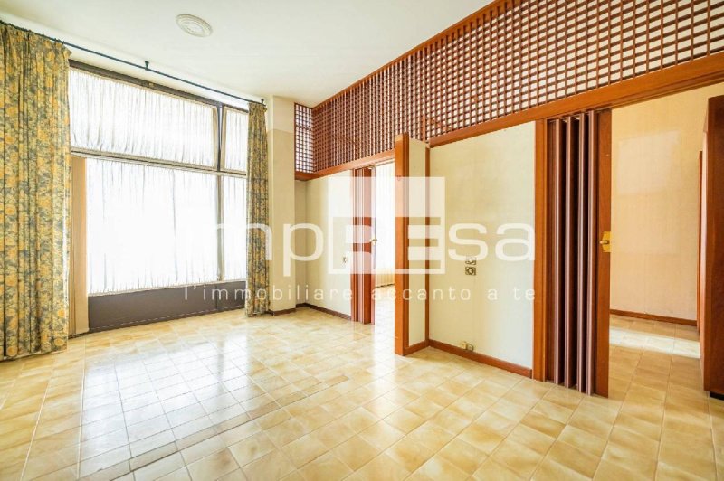 Kommersiell byggnad i Conegliano